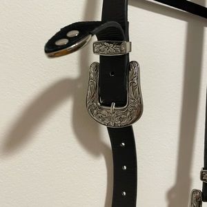 B low the belt double buckle belt size medium